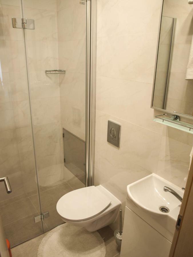 شقة House Nataniel In Omis Near Sea المظهر الخارجي الصورة